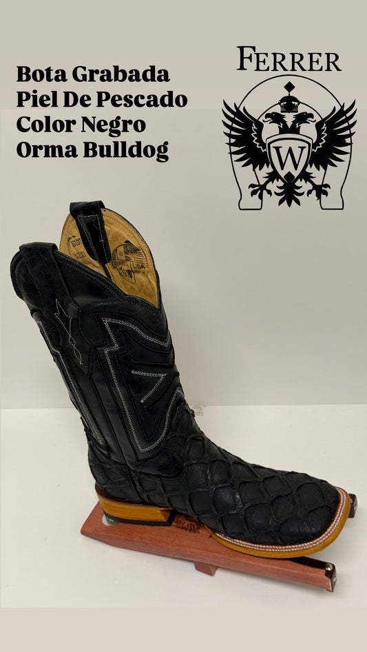 Bota grabada piel de pescado