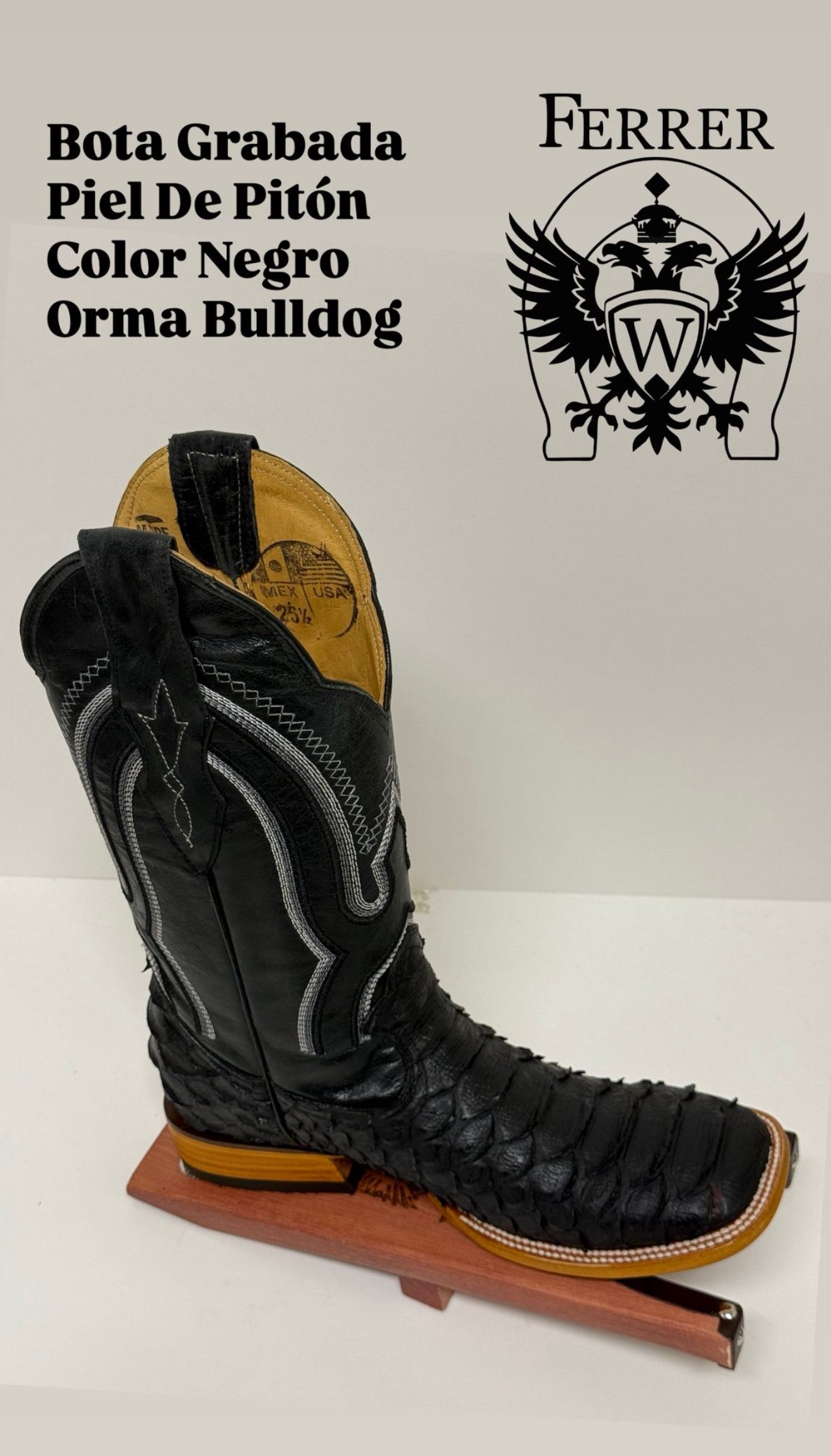 Bota grabada piel de piton